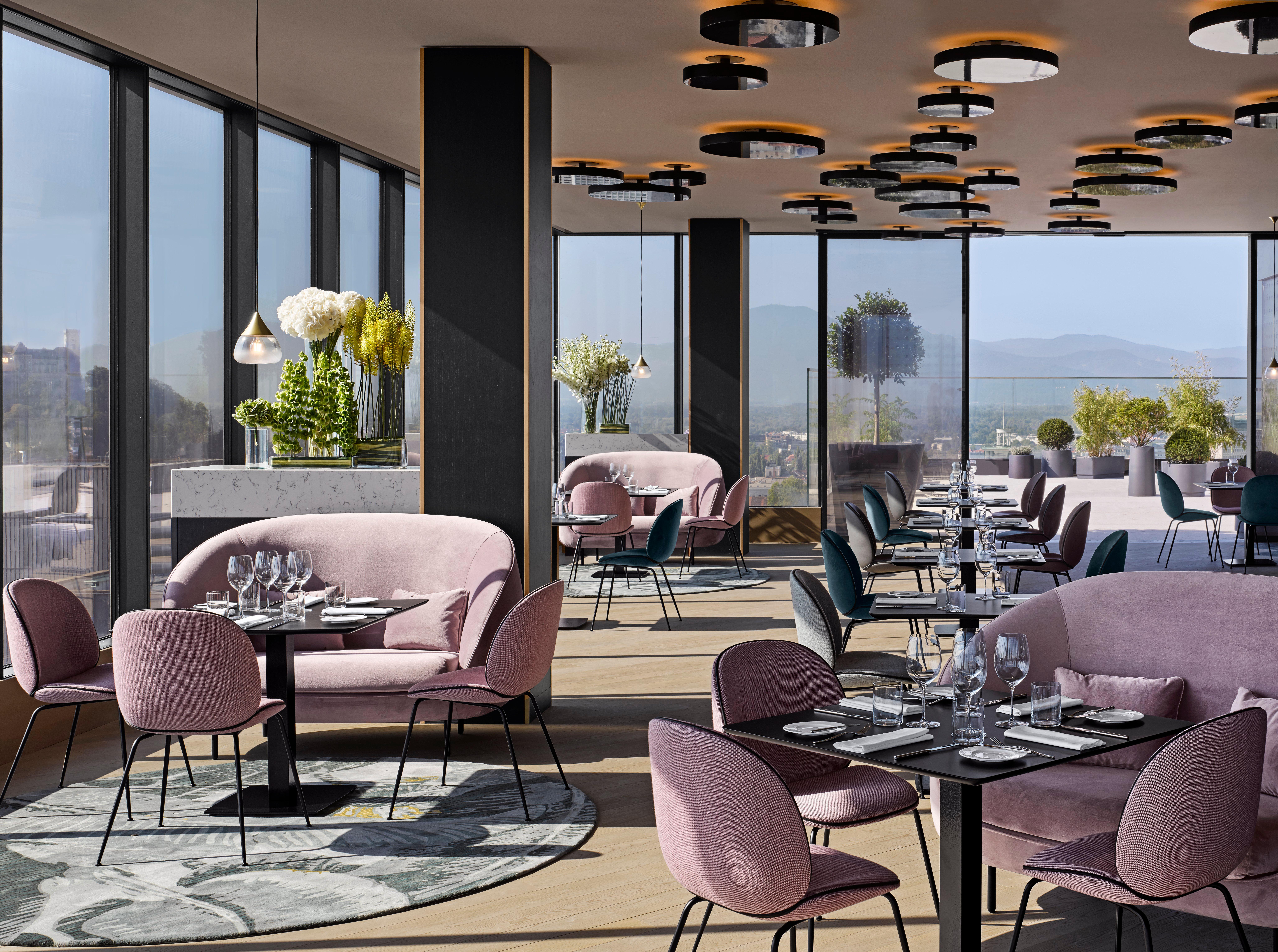 Intercontinental - Ljubljana By Ihg Hotel Екстериор снимка The restaurant