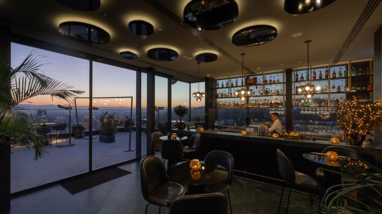 Intercontinental - Ljubljana By Ihg Hotel Екстериор снимка The rooftop bar