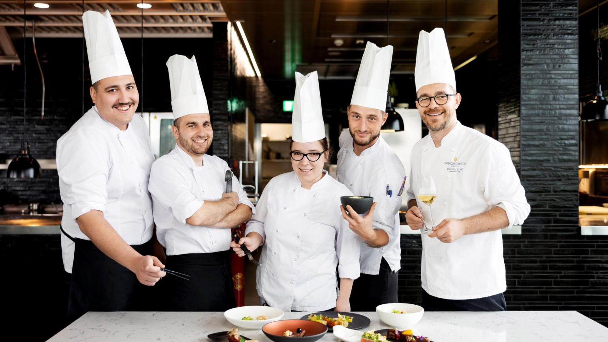 Intercontinental - Ljubljana By Ihg Hotel Екстериор снимка Culinary students at the International Culinary Center