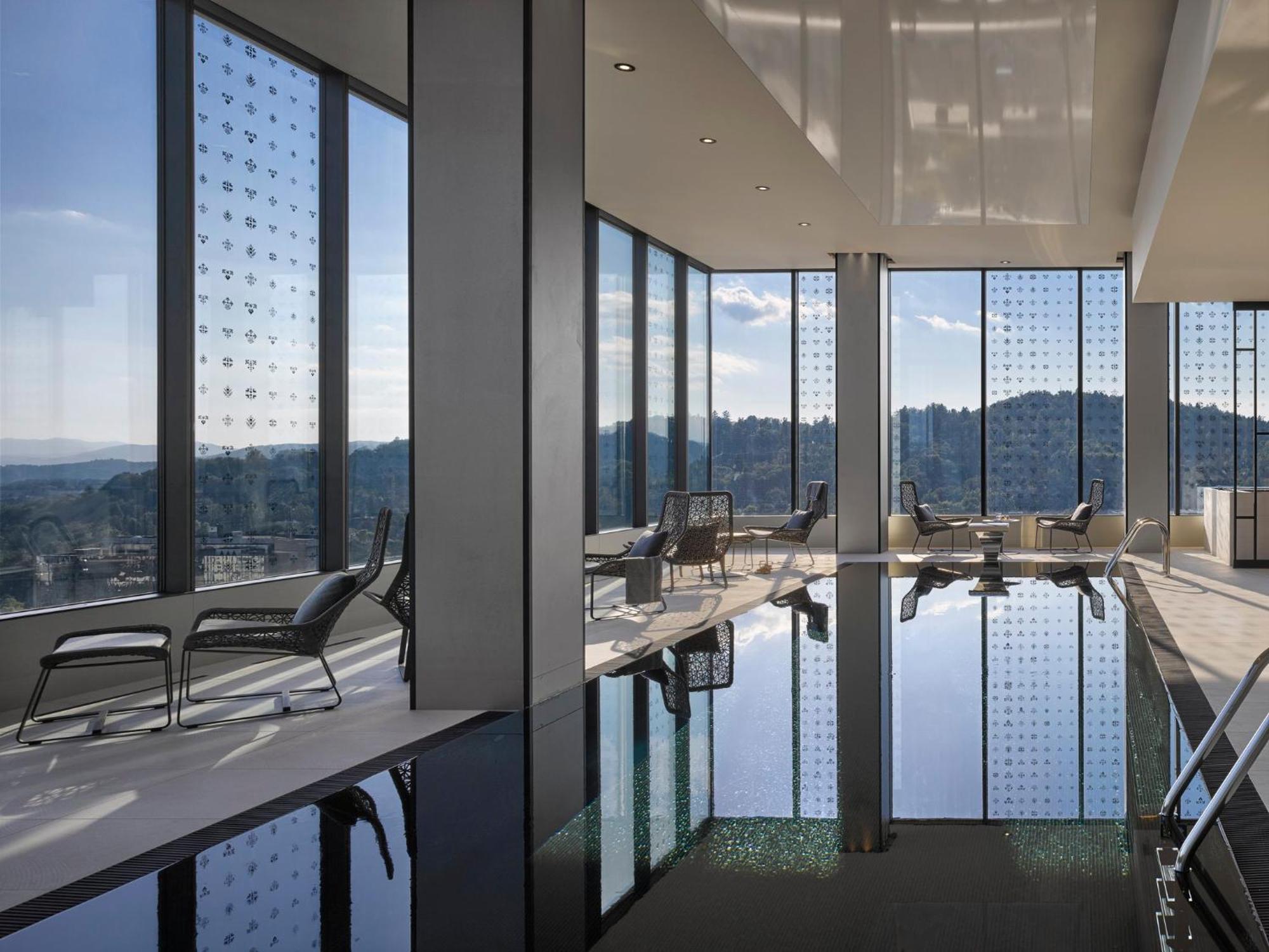 Intercontinental - Ljubljana By Ihg Hotel Екстериор снимка Skyline Residences